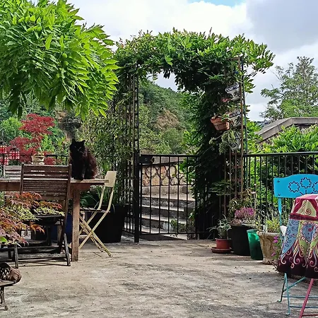 Les Des Artistes 招待所